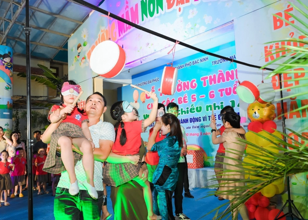 Mục đích trò chơi bịt mắt đánh trống tạo niềm vui chung