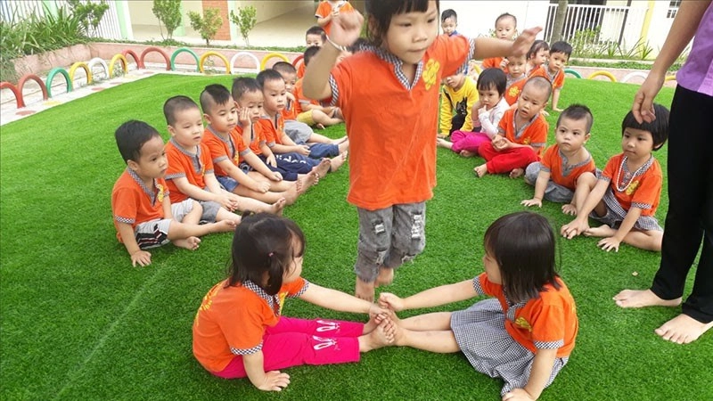 Chồng nụ chồng hoa mầm non giúp trẻ thêm linh hoạt