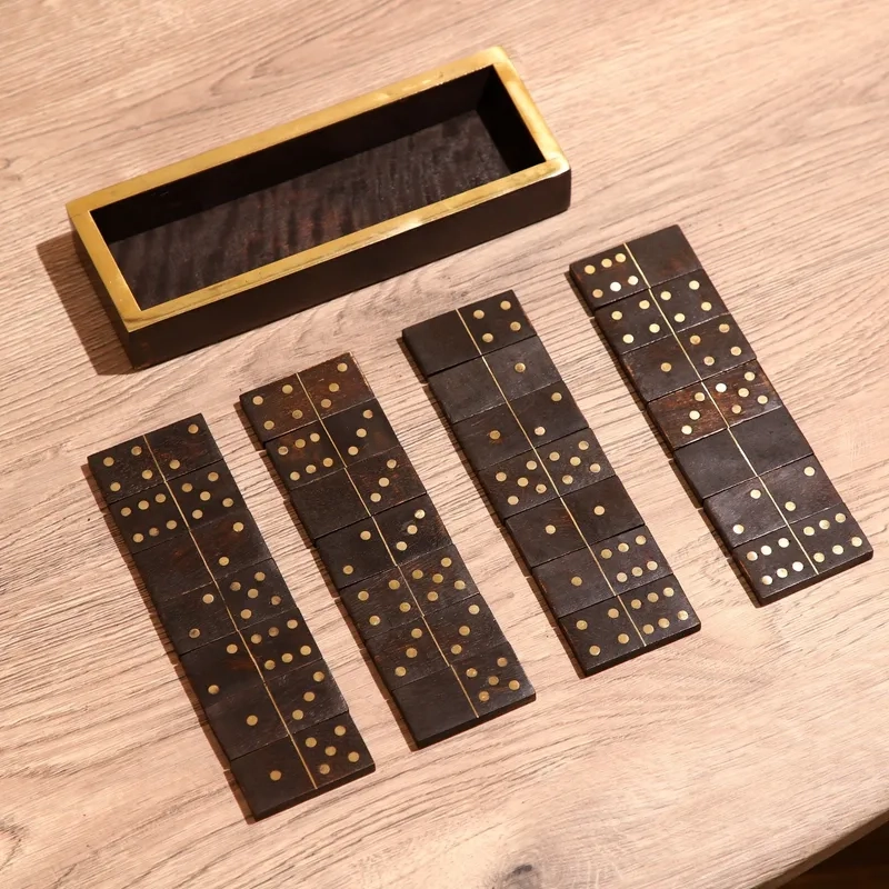 Trận đấu Domino 4 người kịch tính