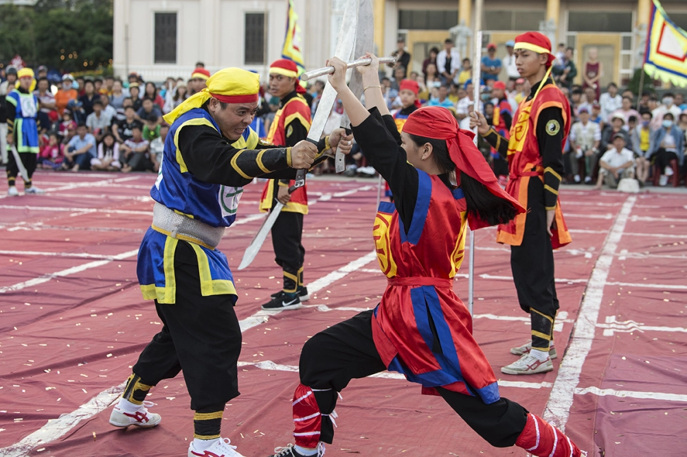 Nguồn gốc cờ người gắn liền sinh hoạt lễ hội làng quê