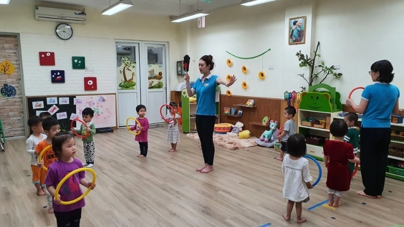 Khám phá trò chơi đèn xanh đèn đỏ giúp trẻ vui học mỗi ngày