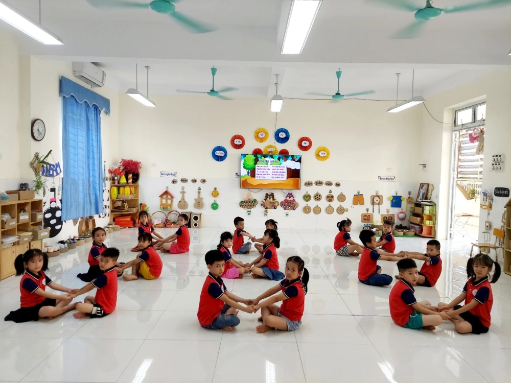 Trò chơi dân gian Việt Nam kéo cưa lừa xẻ quen thuộc