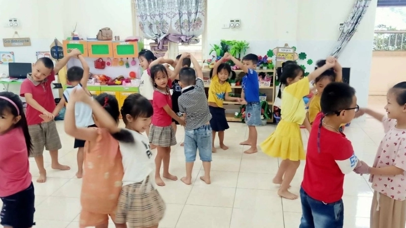 Hướng dẫn cách chơi lộn cầu vồng chi tiết 