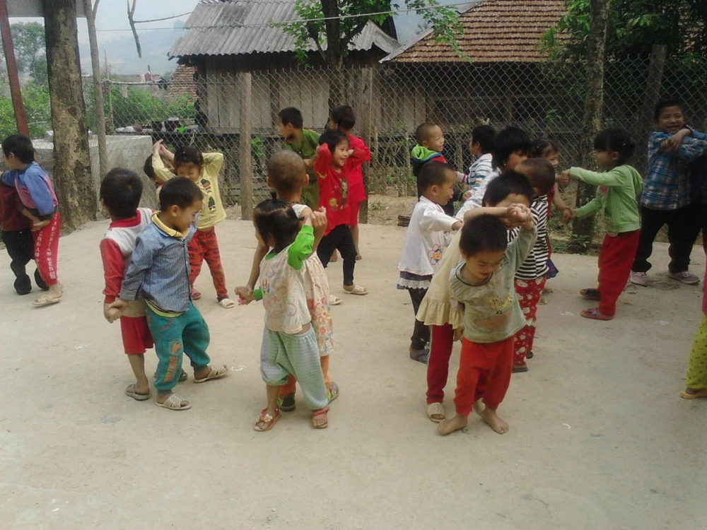 Bài thơ lộn cầu vồng nhịp nhàng dễ nhớ