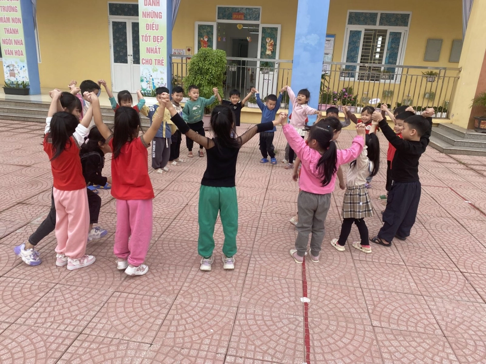 Trò chơi mèo vờn chuột vui nhộn giàu tính tương tác