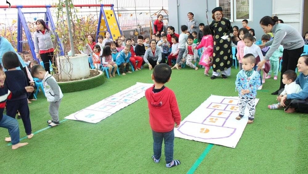 Lợi ích của nhảy lò cò giúp trẻ khỏe mạnh linh hoạt