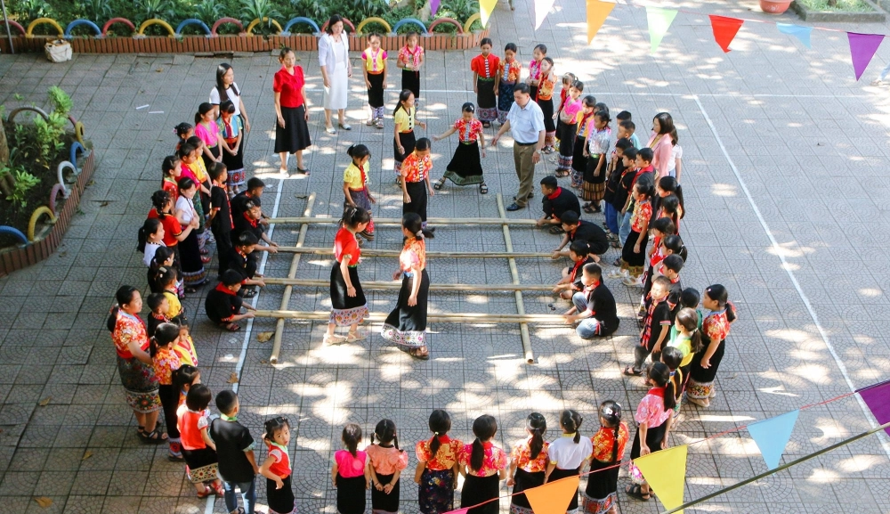 Hình ảnh múa sạp đẹp đầy cảm xúc