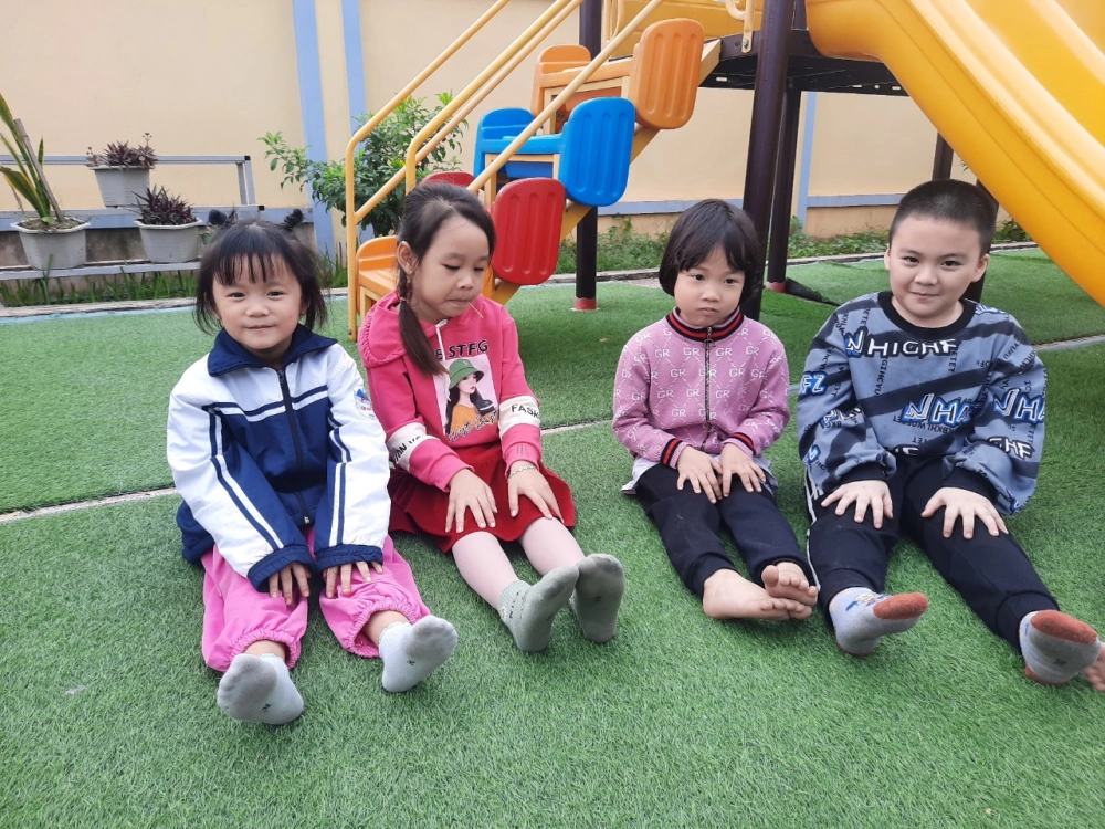 Chơi nu na nu nống mang lại tiếng cười hồn nhiên cho trẻ