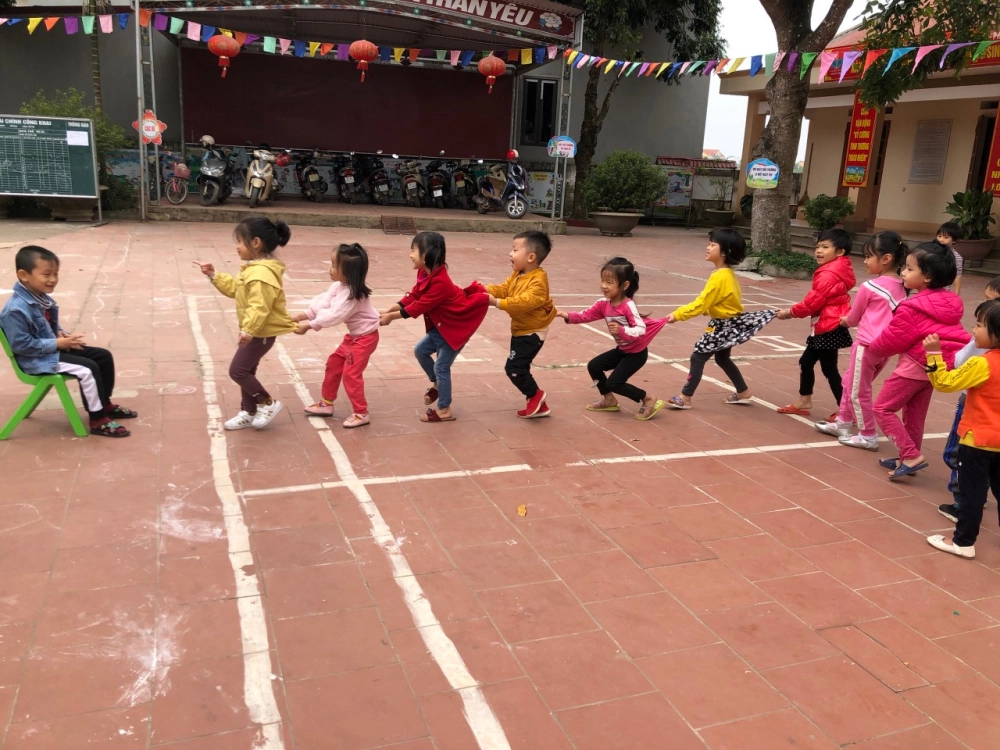 Bài hát rồng rắn lên mây có cây lúc lắc vui nhộn