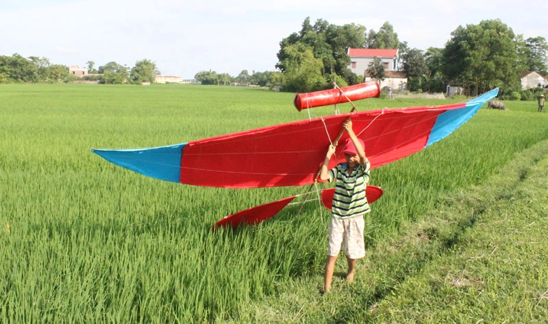 Lễ hội thả diều rực rỡ sắc màu văn hóa dân gian