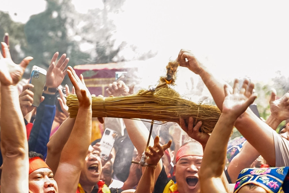 Nguồn gốc thổi cơm thi gắn liền sinh hoạt làng quê