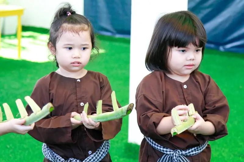 Trò chơi dân gian Bắn Súng Chuối cho trẻ em ngoài trời vui nhộn