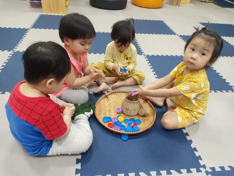 Trò chơi Cắp cua bỏ giỏ truyền thống dân gian