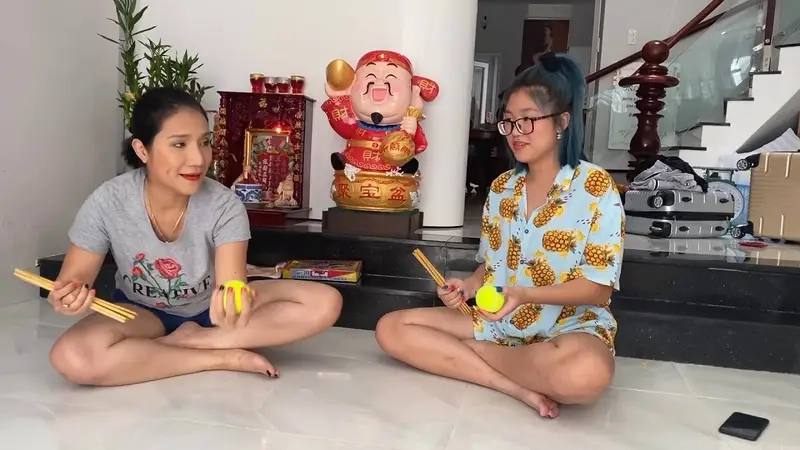 Chơi Chuyền Tại Trường Học Thú Vị Học Đường