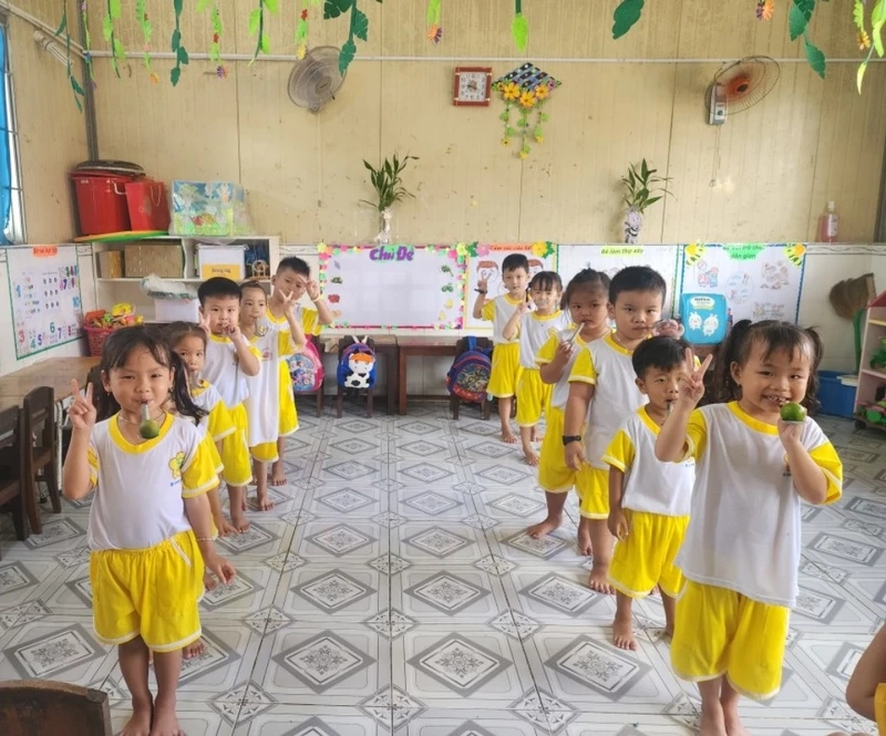 Giờ ra chơi sôi động hơn nhờ trò chơi chuyền chanh tập thể