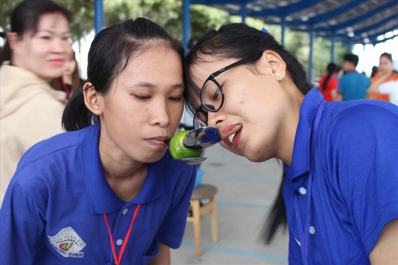 Áp dụng đúng luật chơi chuyền chanh giúp tránh tranh cãi khi chơi