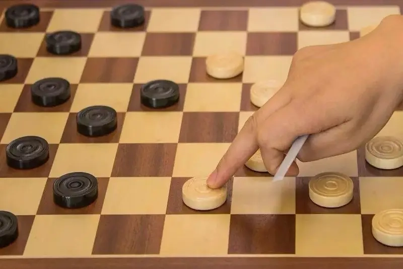 Không gian cờ Đam truyền thống quen thuộc và gần gũi