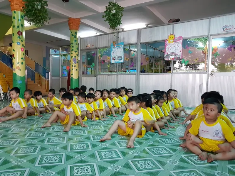 Đua thuyền trên cạn độc đáo giữa không gian mở