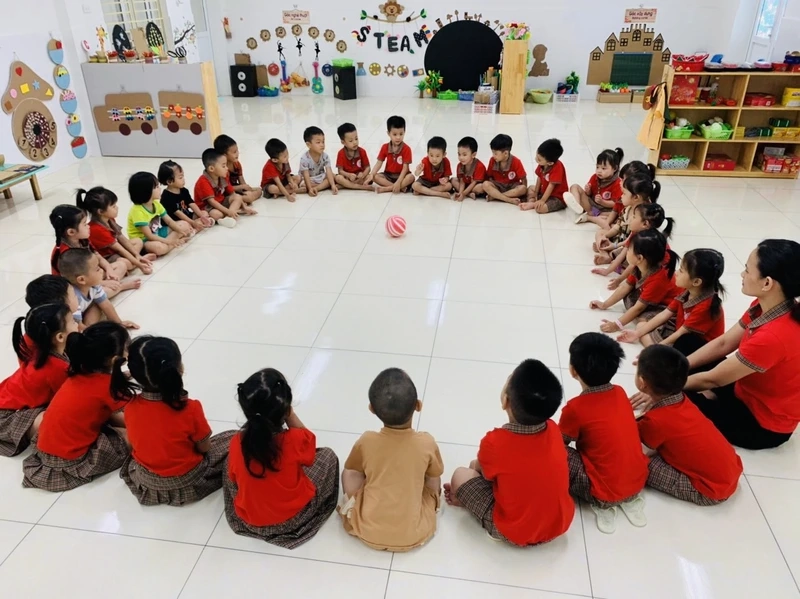 Tổ chức lăn bóng cho trẻ em vui nhộn an toàn