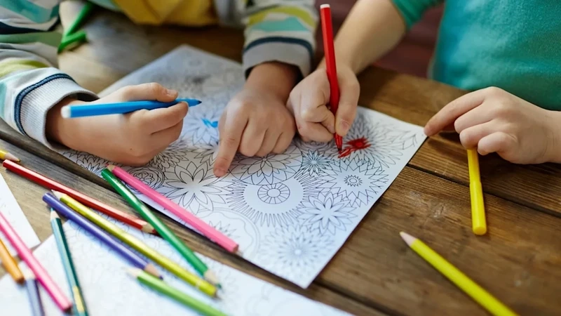 Giới thiệu chung và nguồn gốc trò chơi tô màu tranh