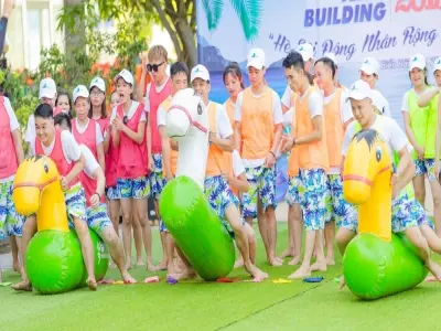Đua thuyền trên cạn - Bí quyết thắng giải Team Building