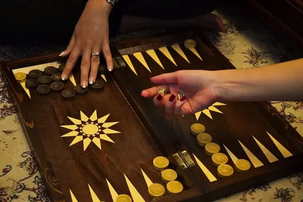 Backgammon - Luật chơi và những sai lầm chiến thuật sơ đẳng