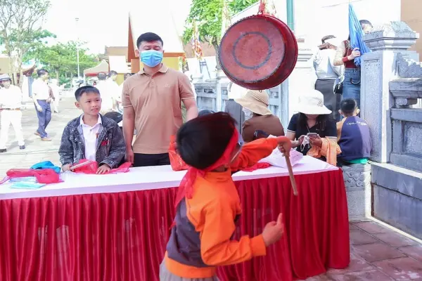 Bịt mắt đánh trống - Luật chơi và mẹo nghe tiếng cổ vũ chuẩn