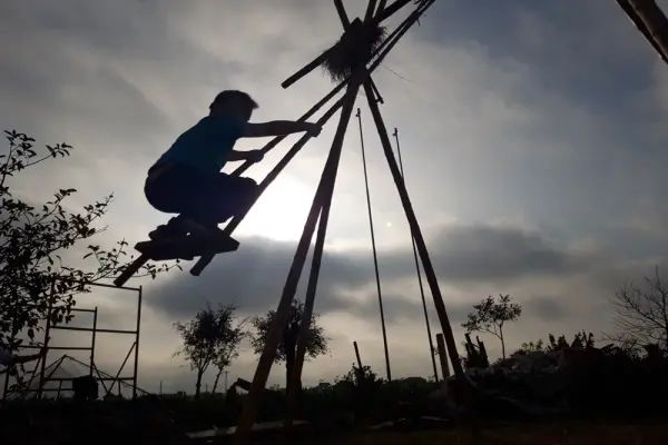 Đánh đu - Hướng dẫn kỹ thuật nhún bay cao an toàn nhất A-Z