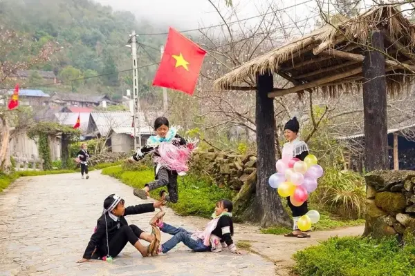 Trồng nụ trồng hoa – Trò chơi dân gian gắn liền tuổi thơ