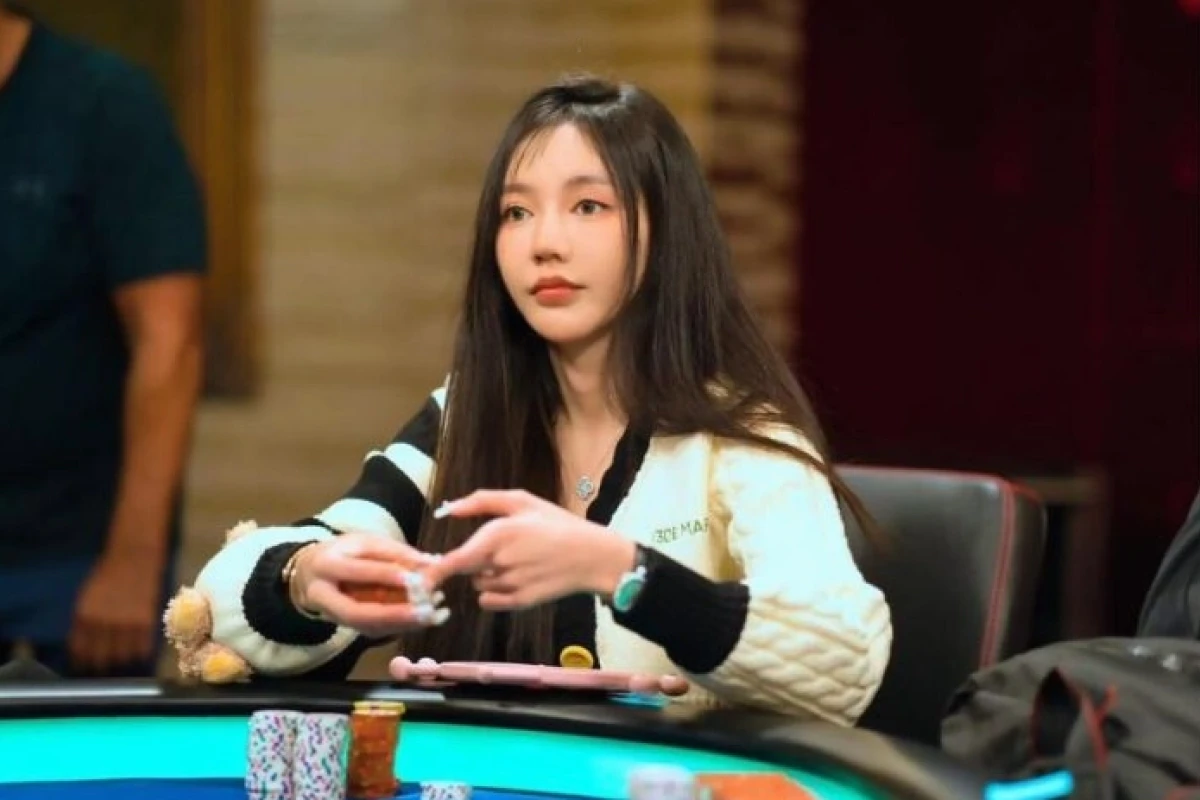 Sia The Bot: Hành trình poker của "nữ hoàng" livestream Sia Qiu