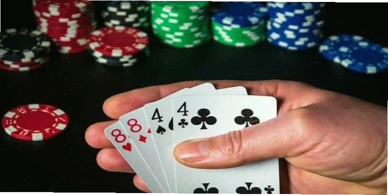 Minh họa bàn chơi bài Blackjack với các ký hiệu tính điểm