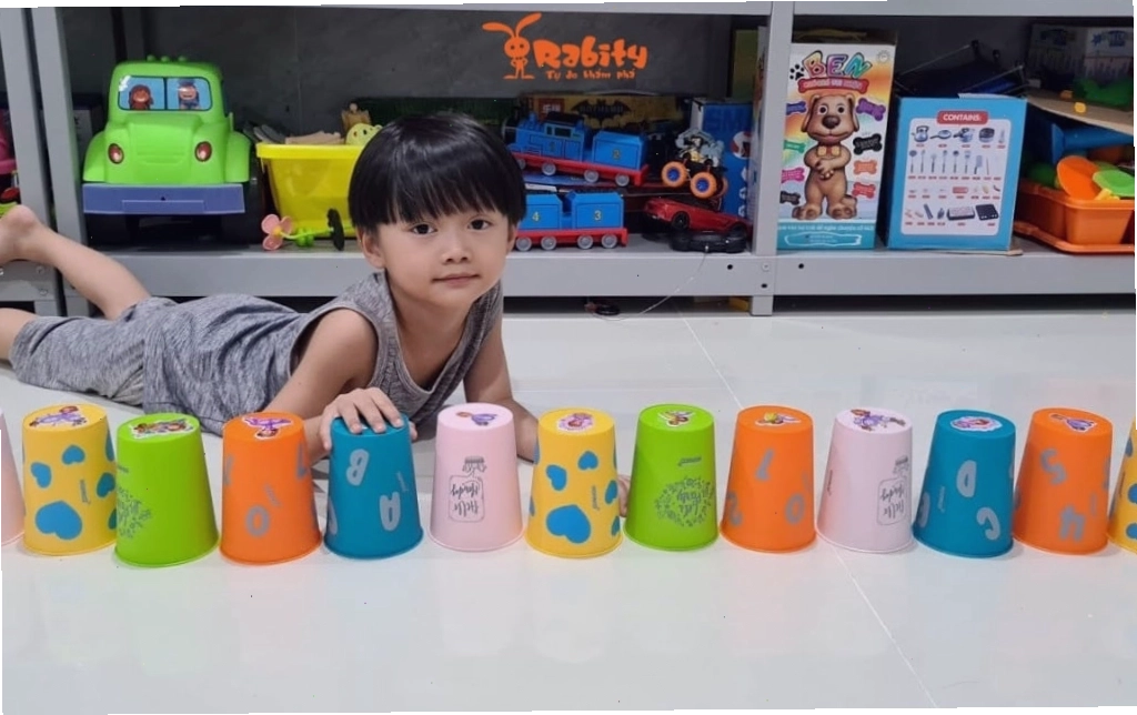 Trò chơi cho bé rèn luyện trí nhớ qua các cặp hình ảnh