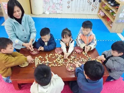 Gắp cua bỏ giỏ - Trò chơi vui nhộn rèn luyện khéo tay