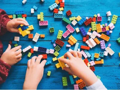 Xếp hình lego - Trò chơi sáng tạo giúp trẻ phát triển tư duy