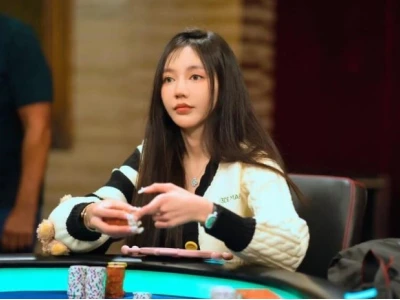Sia The Bot: Hành trình poker của "nữ hoàng" livestream Sia Qiu